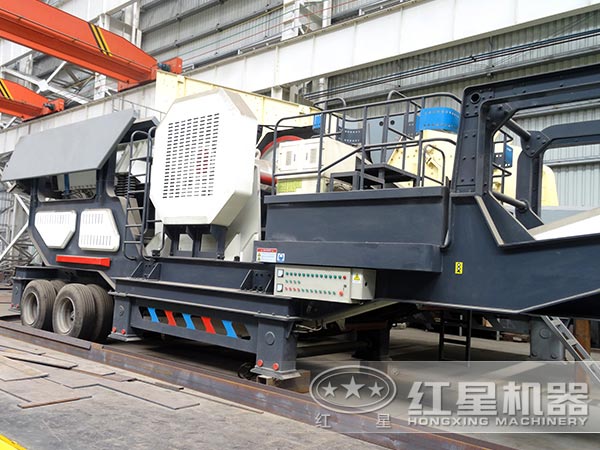 移動顎式破碎機(jī)圖片
