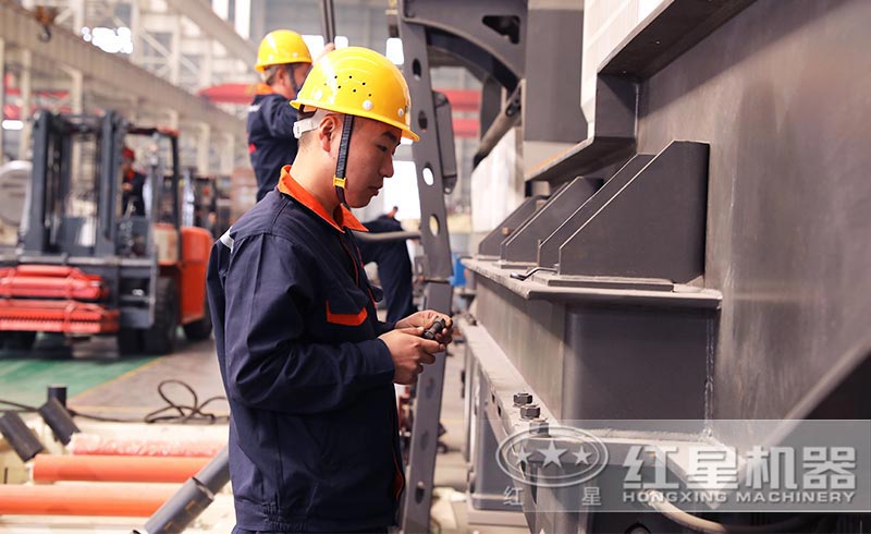  定期檢查破碎機(jī)